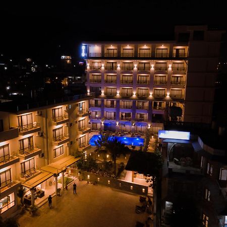 Hotel Pokhara Village & Spa Exterior foto