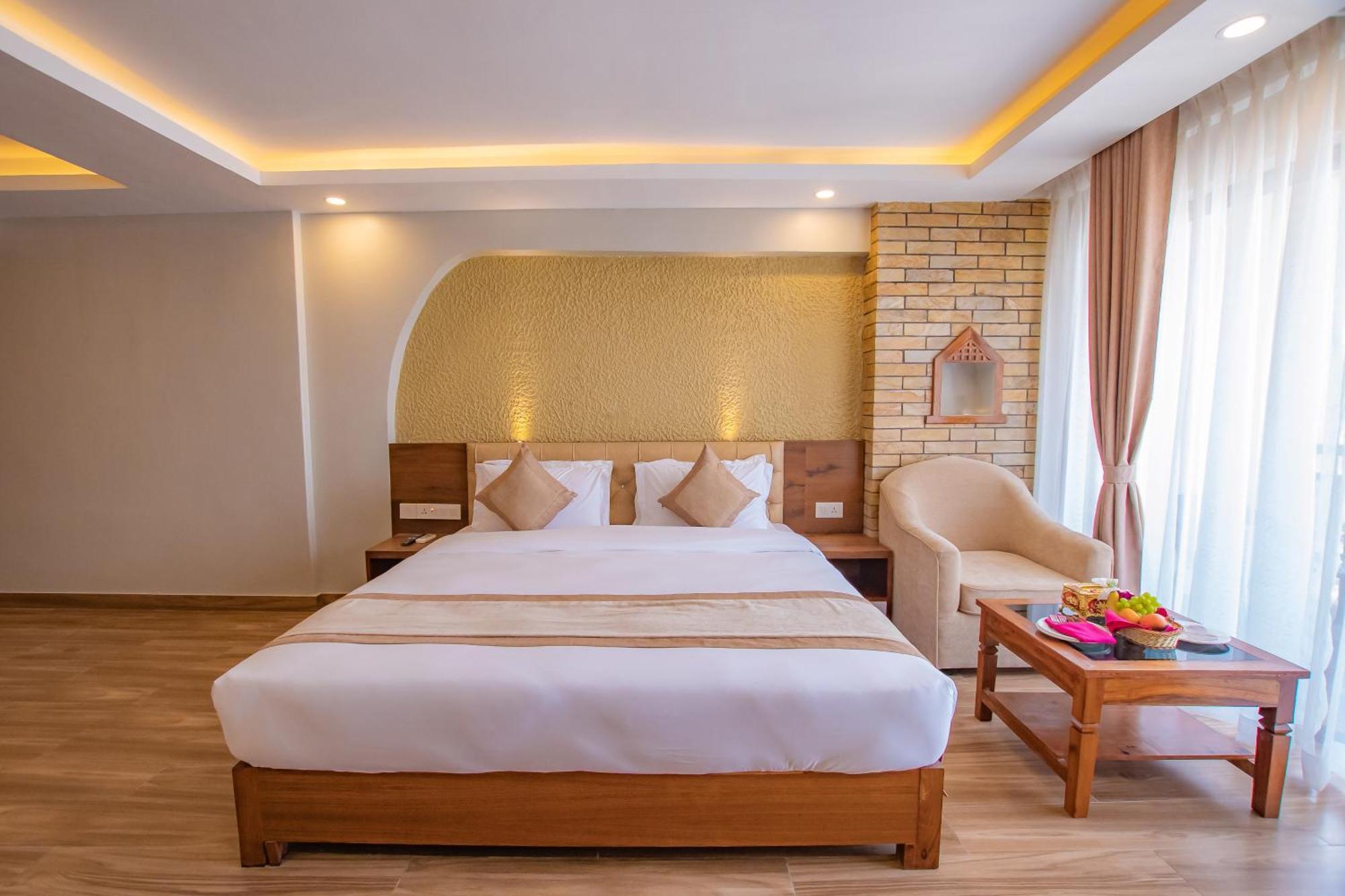 Hotel Pokhara Village & Spa Exterior foto